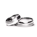 Pereche verighete aur alb cu model cross, spiritualitate și dragoste